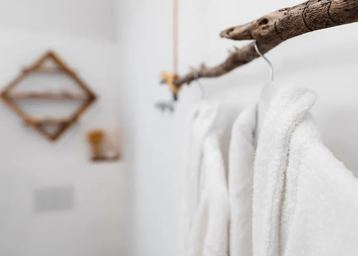 Cycladic Aretinni Ios